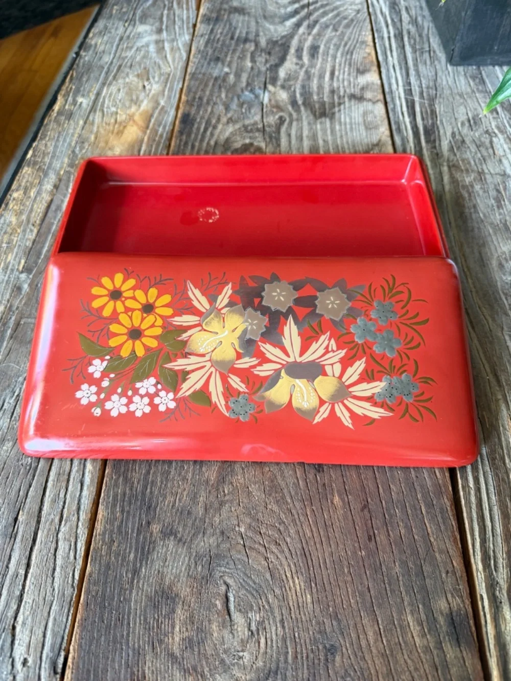 Maruni lacquerware box from Occupied Japan | 1940s vintage